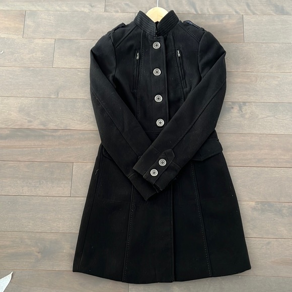 Preloved H&M black coat - Picture 1 of 5